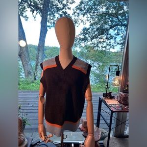 super cute knitwear vest by marni for uniqlo